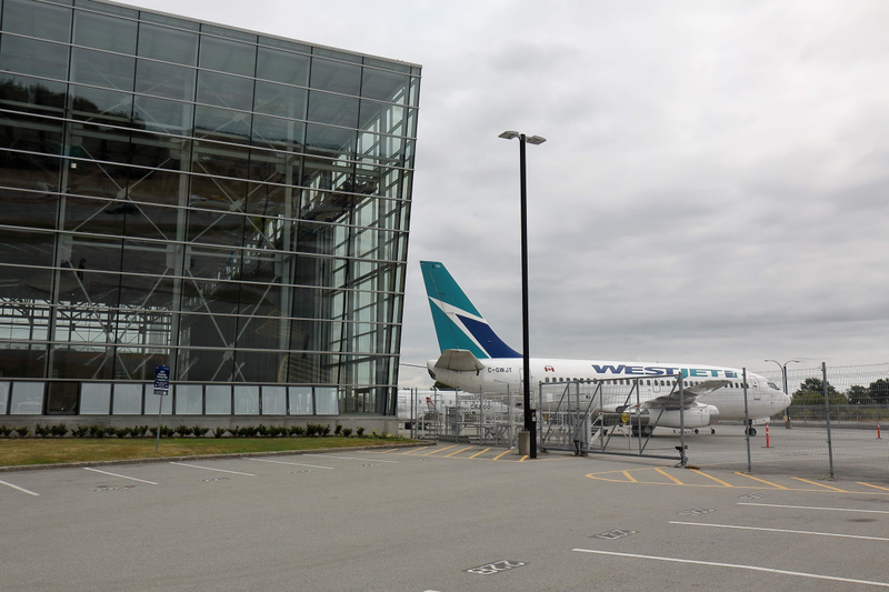 Illustration for article titled Pics from the Curbside: 2018-08-12 to BCIT Aerospace and Flight Path Park